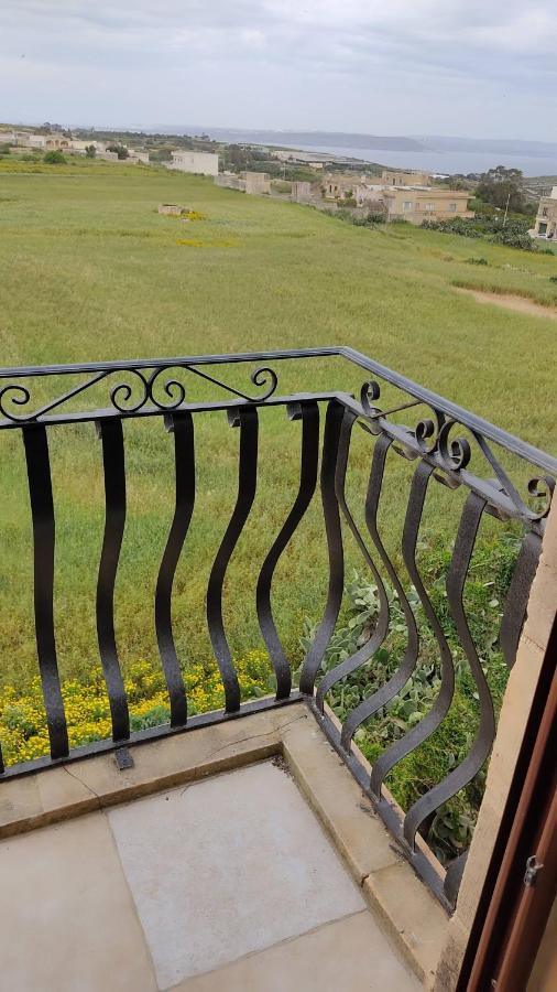 Warda Accommodation Xewkija Exterior foto