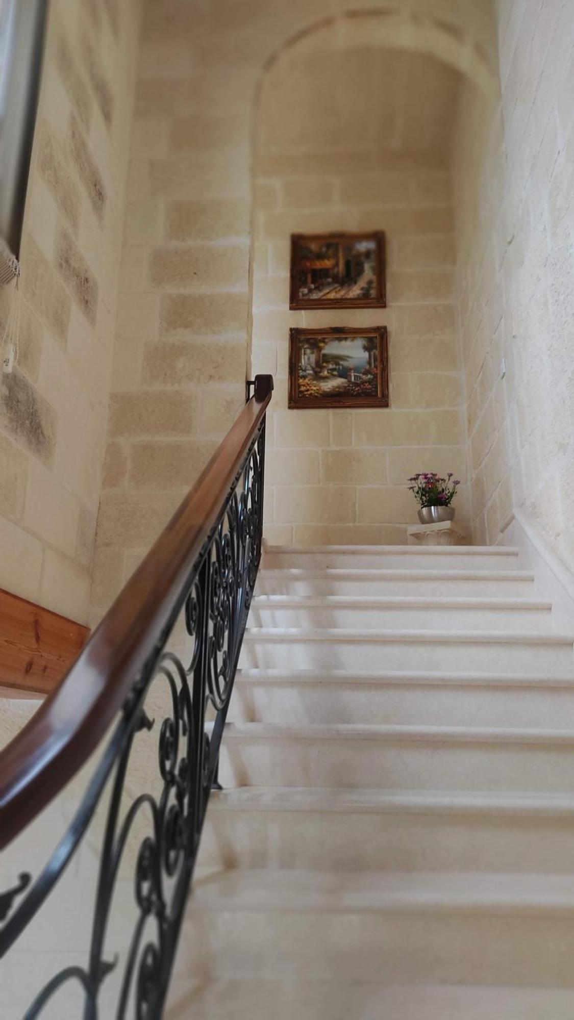 Warda Accommodation Xewkija Exterior foto